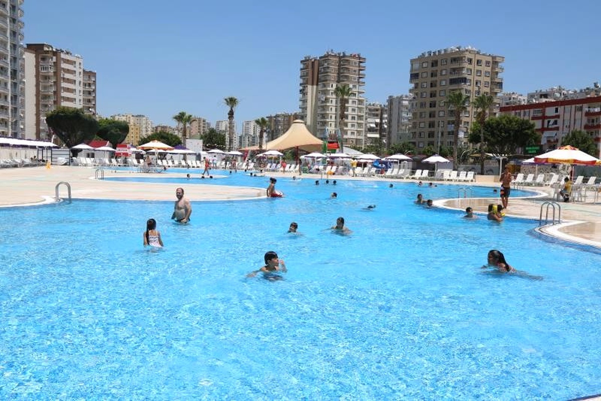 Mezitli Su Parkı Bu Yaz 25 Bin Kişiyi Ağırladı
