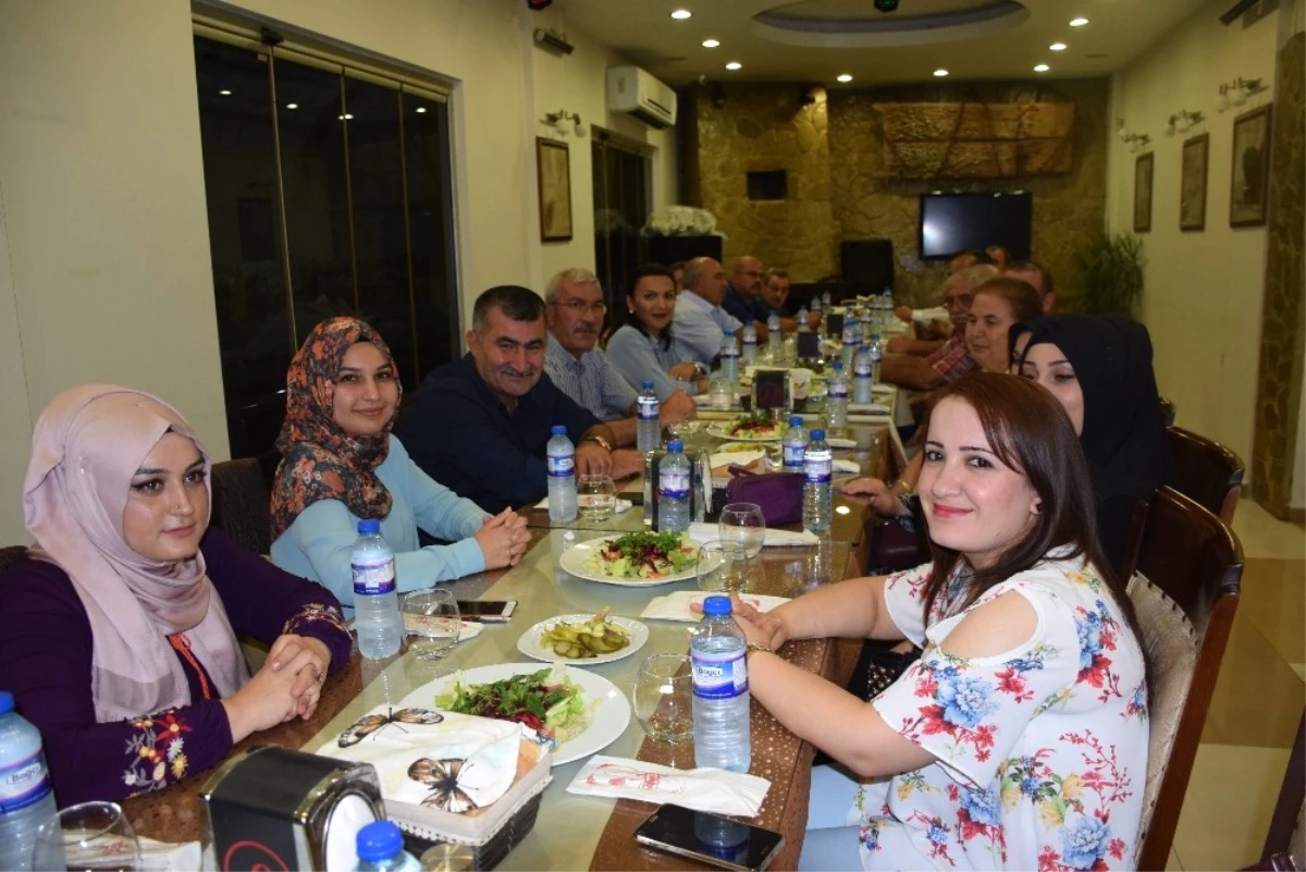 MHP Kozan İlçe Teşkilatı\'nda Birlik ve Beraberlik Yemeği