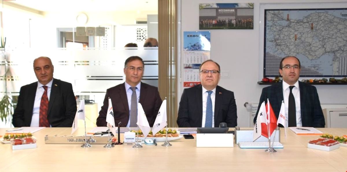 Sandıklı Osb Toplantısı Vali Tutulmaz Başkanlığında Yapıldı