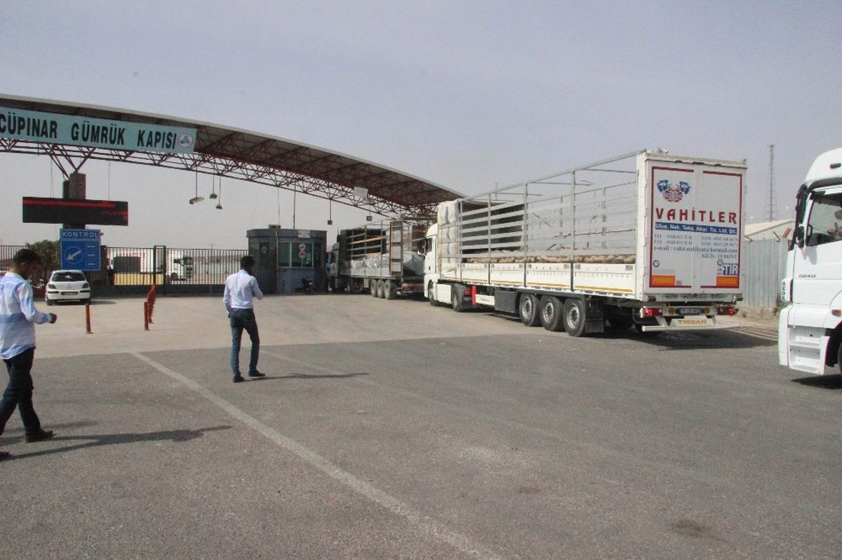 Suriye\'de Yıkılan Evler Türk Çimentosu ile İnşa Ediliyor