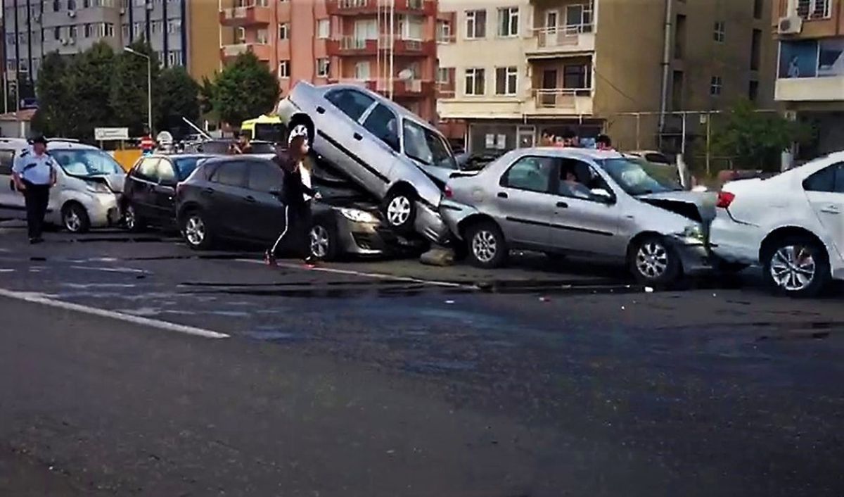 Tekirdağ\'da 7 Araç Birbirine Girdi: 7 Yaralı