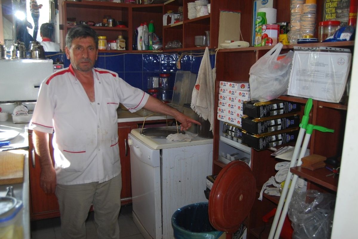 Tekirdağ\'da Büfe Soygunu