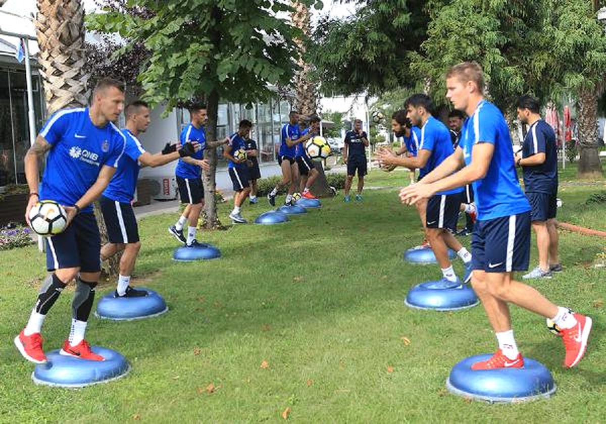 Trabzonspor\'da Beşiktaş Maçı Hazırlıkları Sürüyor