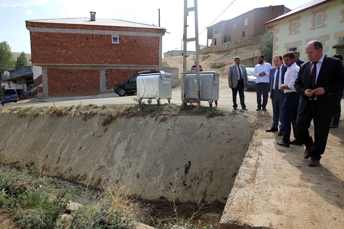 Vali Pehlivan, Soğukgöze Köyü\'nde İncelemelerde Bulundu