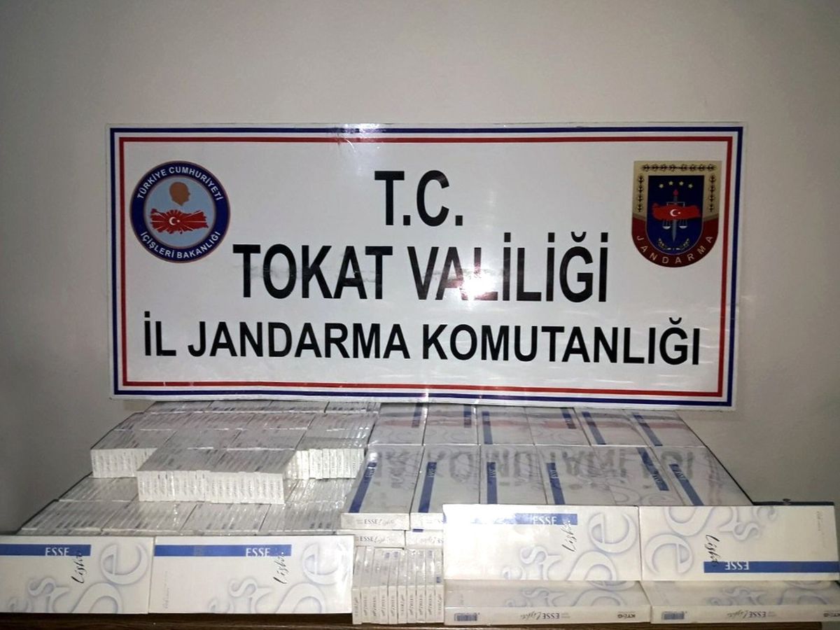 Valizinden 900 Paket Kaçak Sigara Çıktı