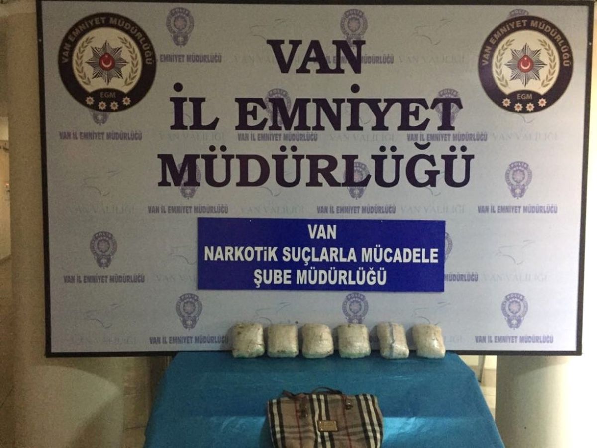 Van\'da 6 Kilo Eroin Ele Geçirildi