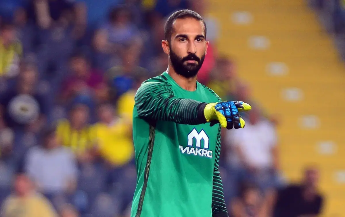 Volkan Babacan\'a Pet Şişe Fırlatan Taraftara 18 Ay Hapis İstemi