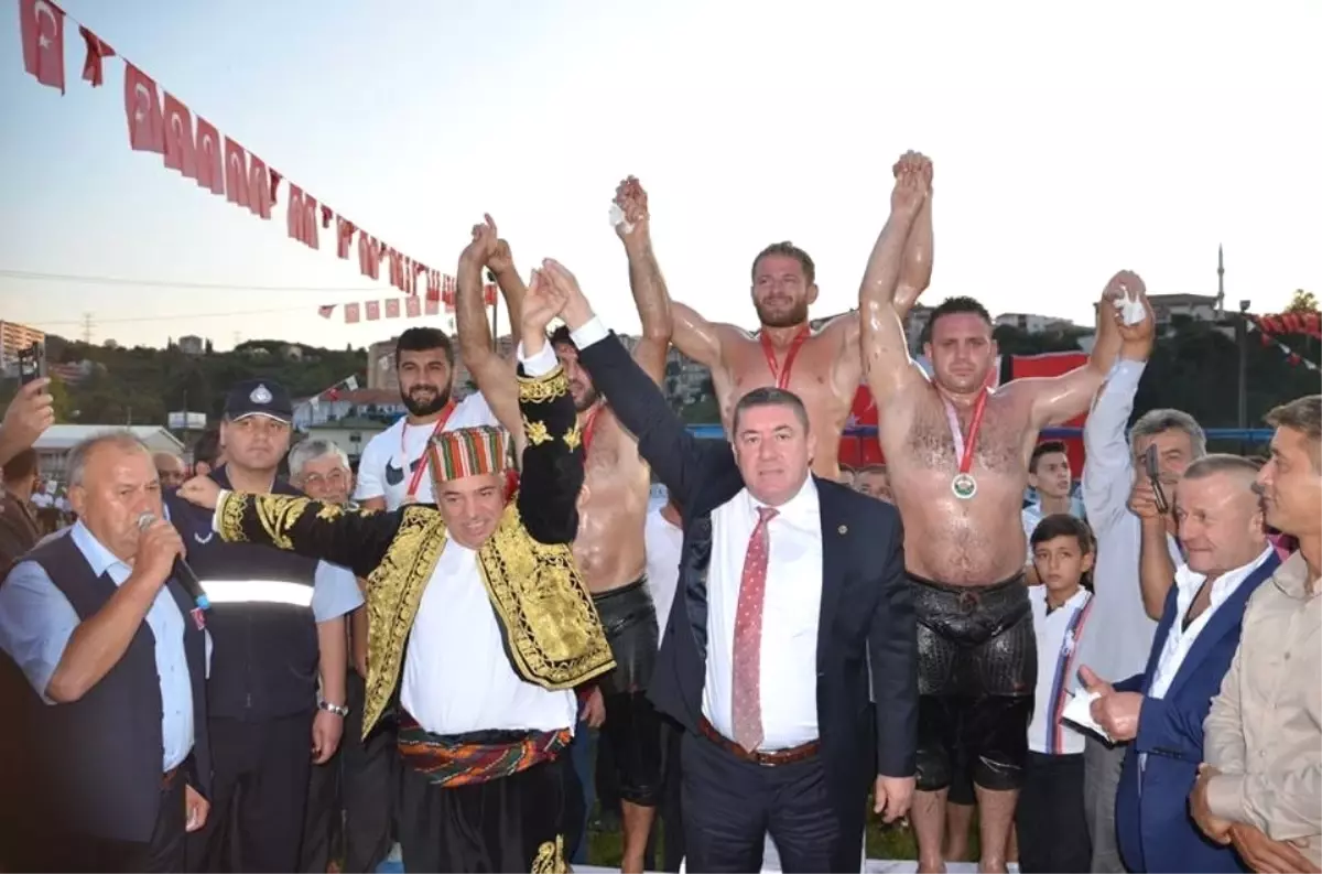 Yağlı Güreşin Merkezi Alaplı Oldu