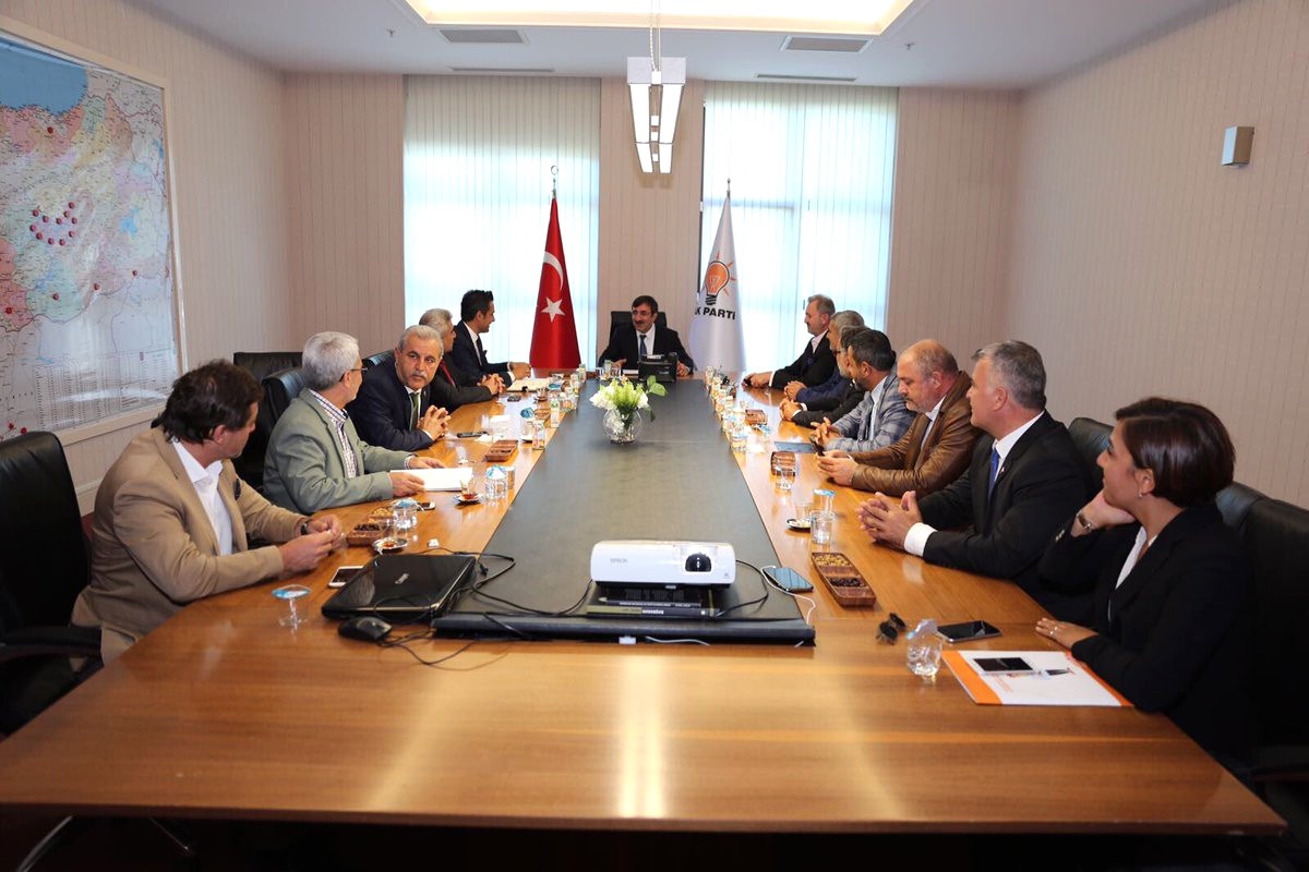 Yılmaz, TÜMSİAD Şube Başkanlarıyla İstişare Yaptı