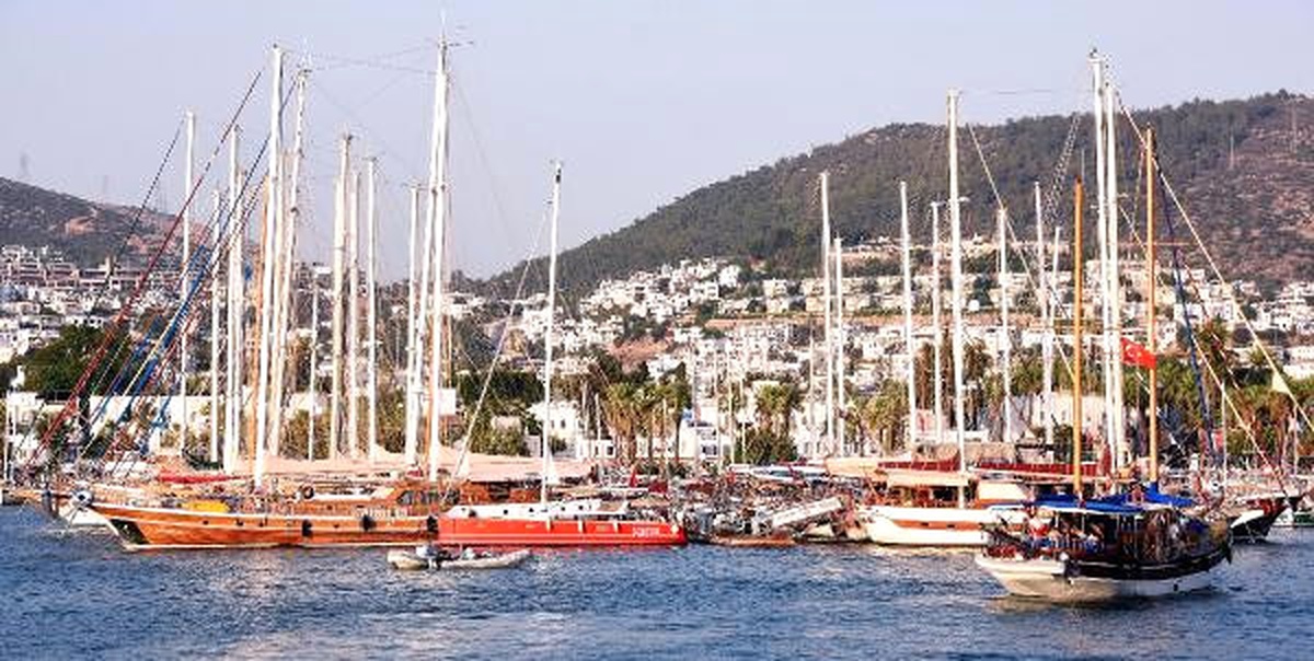 Yunan Adalarına Ticari Yat Seferleri Yasaklandı