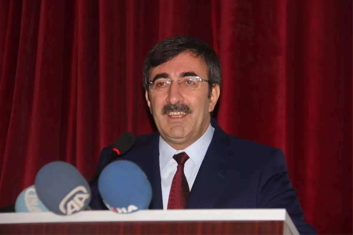 AK Parti\'li Yılmaz: "Milli Gelirimizi 860 Milyar Dolara Çıkardık"