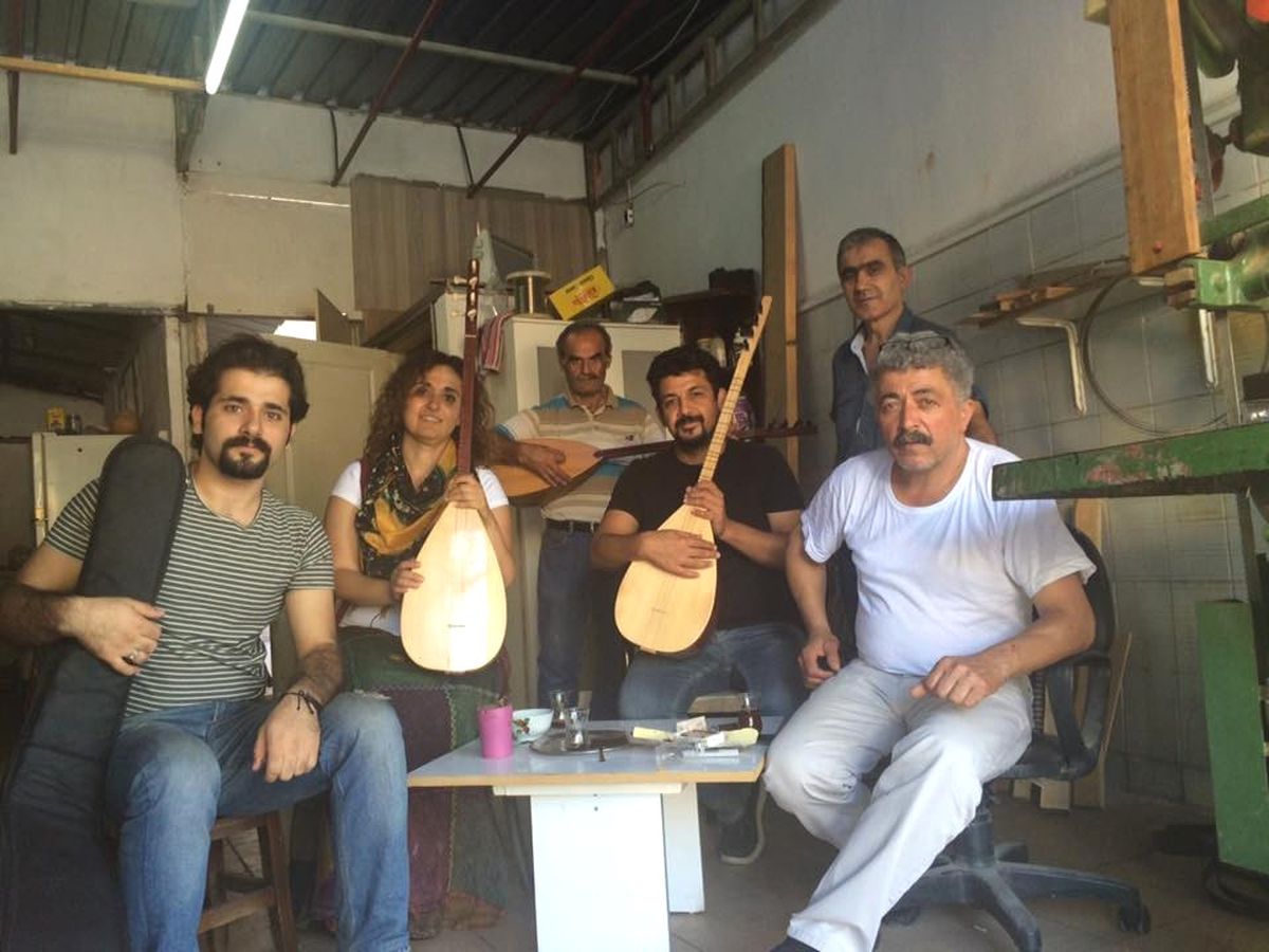 Aybuke Müzik Atölyesine Bağlama Desteği