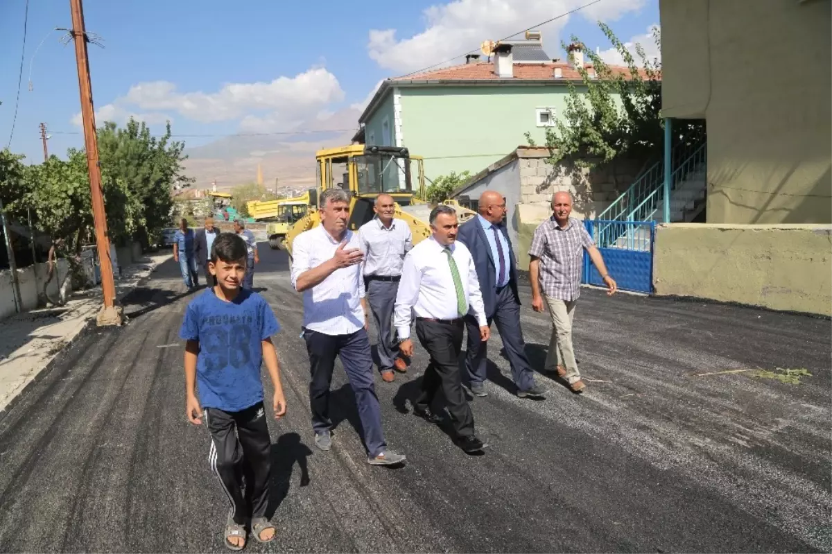 Başkan Cabbar Sıcak Asfalt Çalışmalarını Yerinde İnceledi
