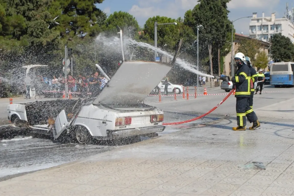 Burdur\'da Gerçeği Aratmayan Yangın Tatbikatı