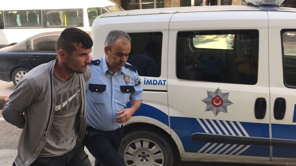 Çalıntı Otomobille Yakalan İki Şüpheliden Biri Tutuklandı