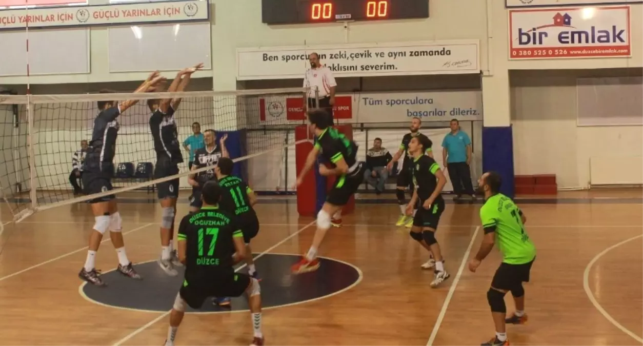 Düzce Belediyespor Basketbol ve Voleybol Takımları Lige Hazır