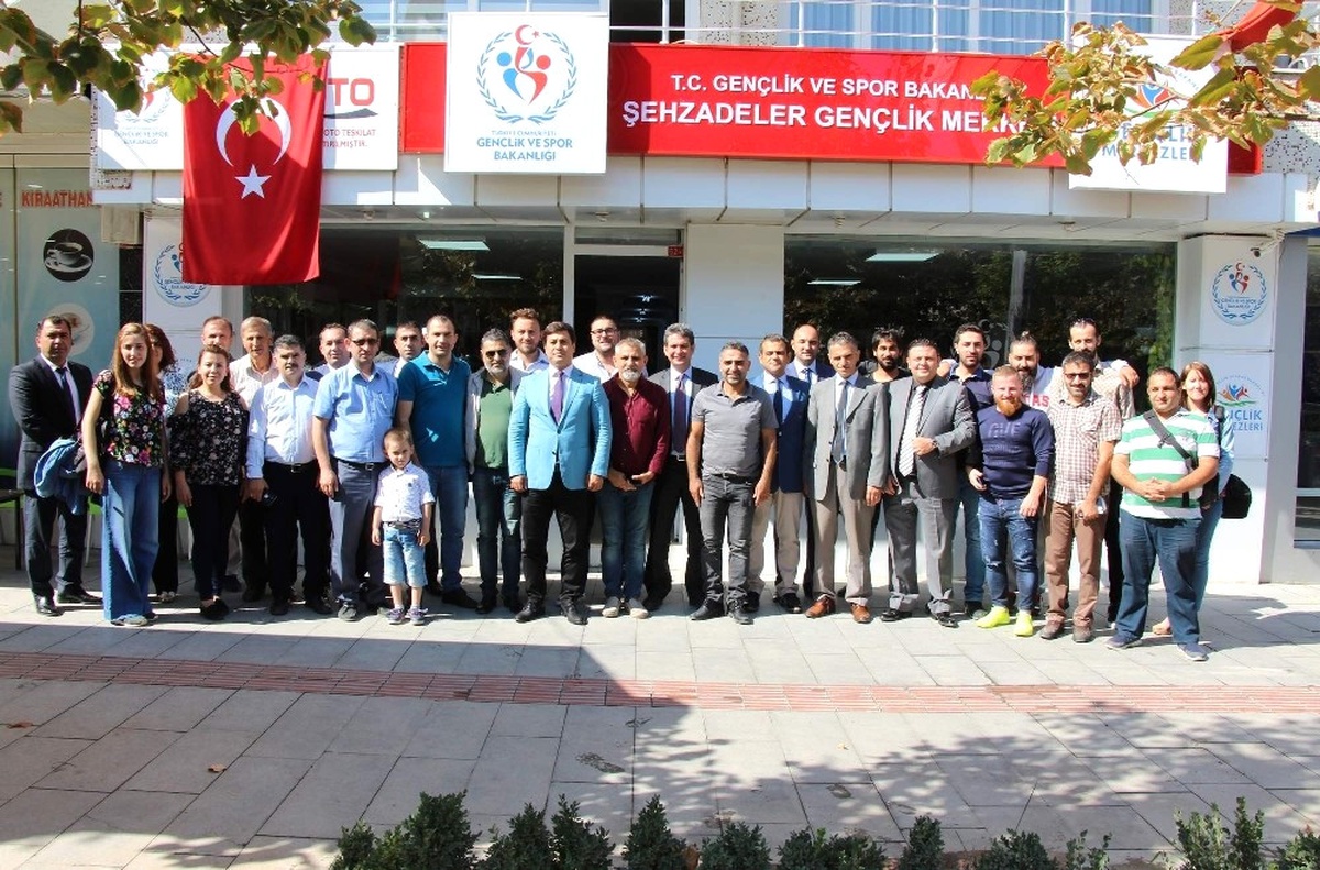 Gençlik Hizmetleri ve Spor İl Müdürü Öztürk Basınla Buluştu