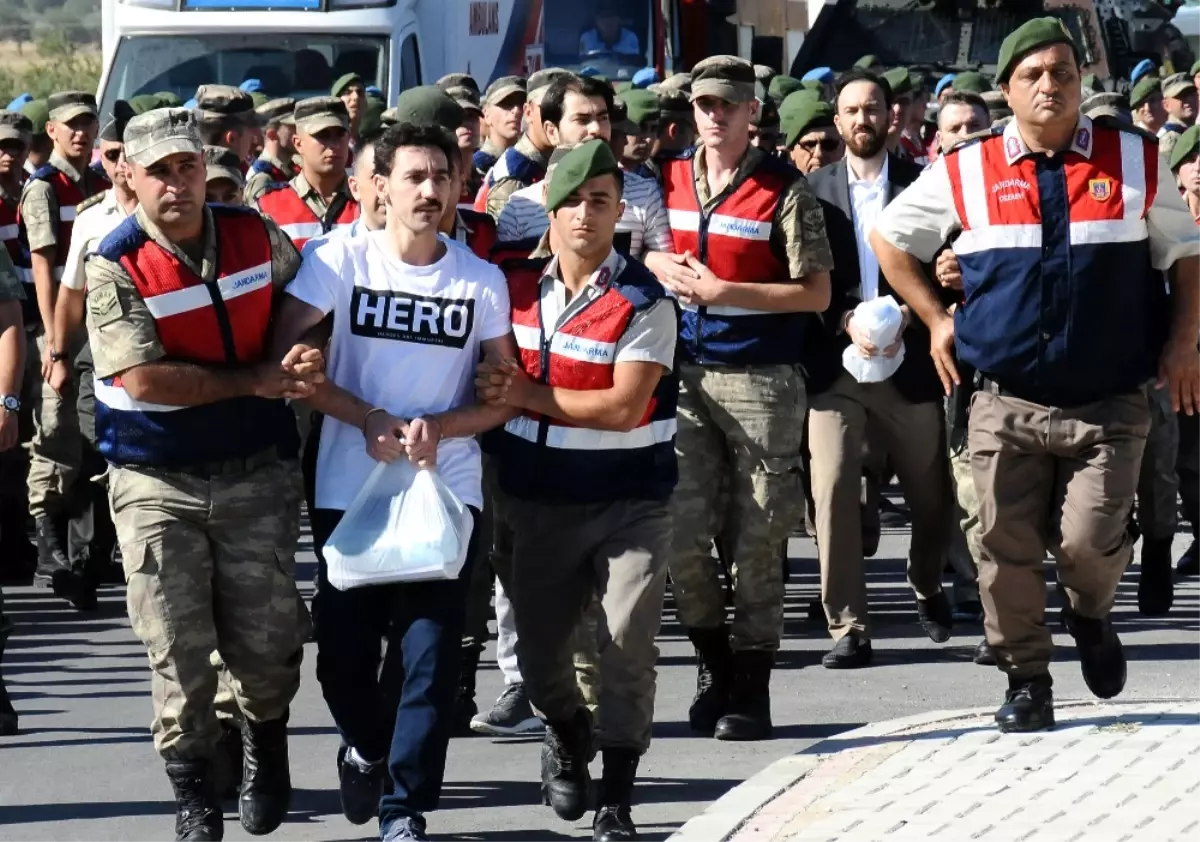 "Hero" Tişörtü Giyen Darbeci İçin İstenen Ceza Belli Oldu