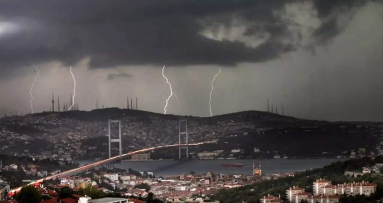 Meteorolojiden Korkutan Uyarı: Marmara ve Ege\'ye Fırtına Geliyor