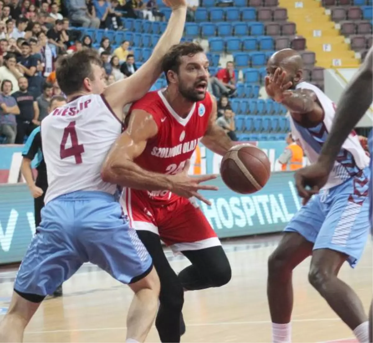 Trabzonspor Basketbol Kulübü - Szolnoki Olaj: 77-68