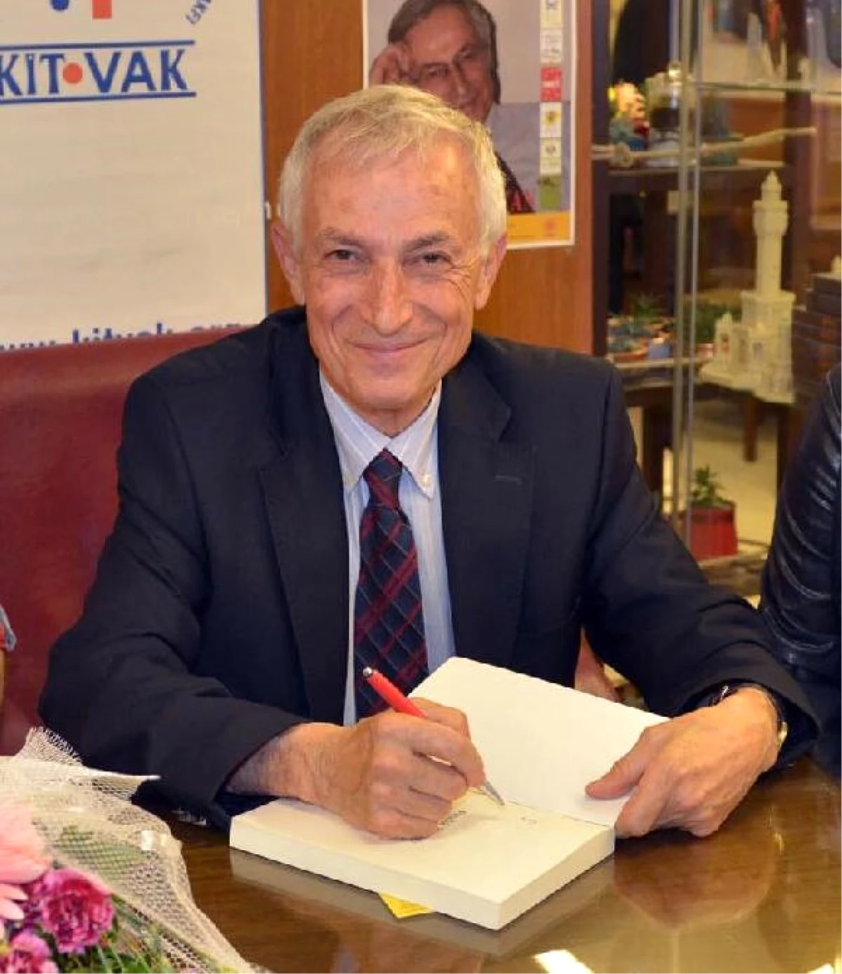 Ecevit\'in Bakanı Suat Çağlayan: Çok Büyük Destek Gördüm