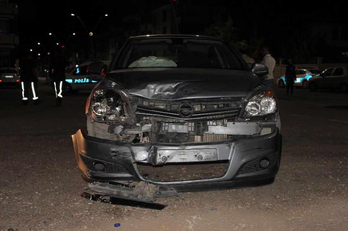 Elazığ\'da Trafik Kazası: 1 Yaralı