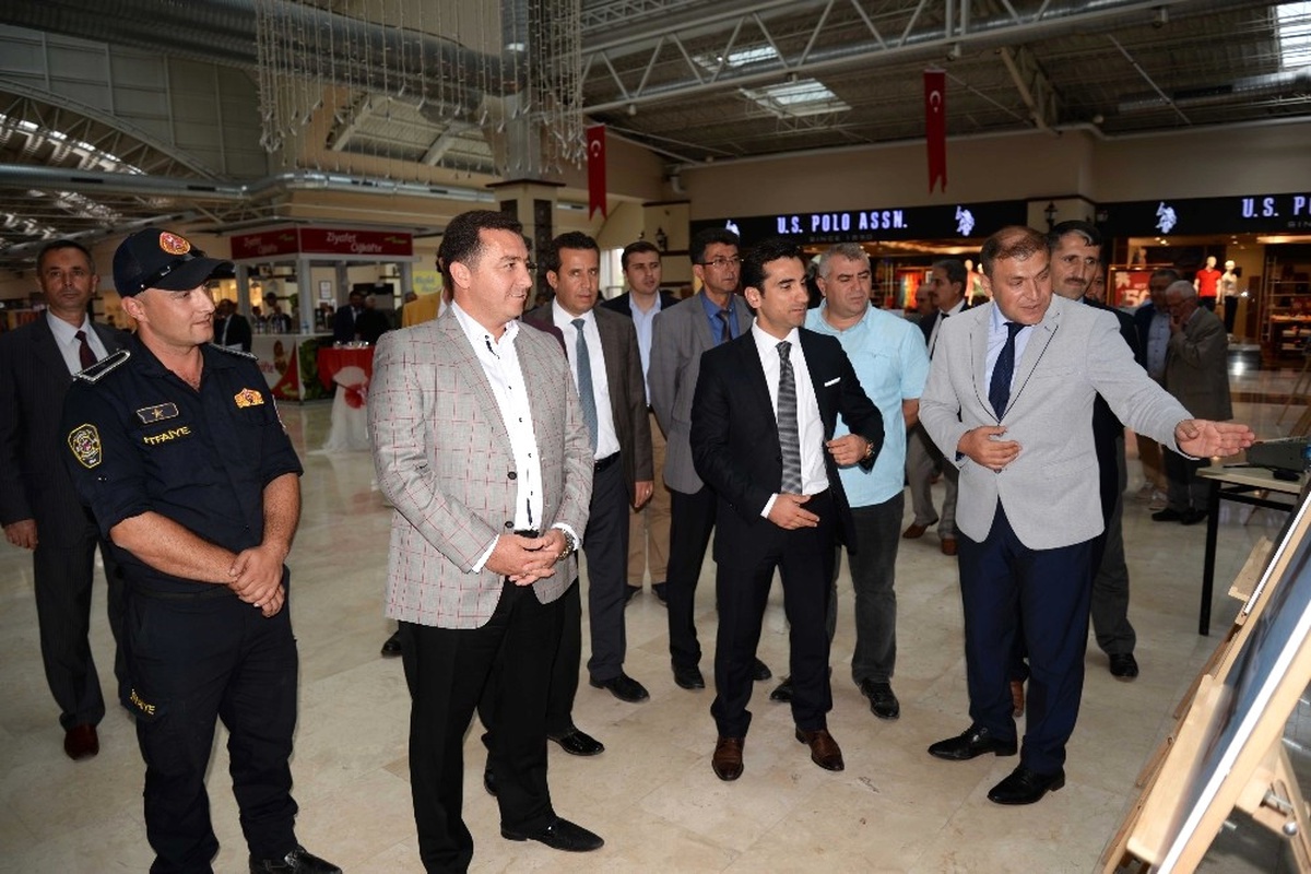 İtfaiye Müdürlüğü\'nün Fotoğraf Sergisine Yoğun İlgi