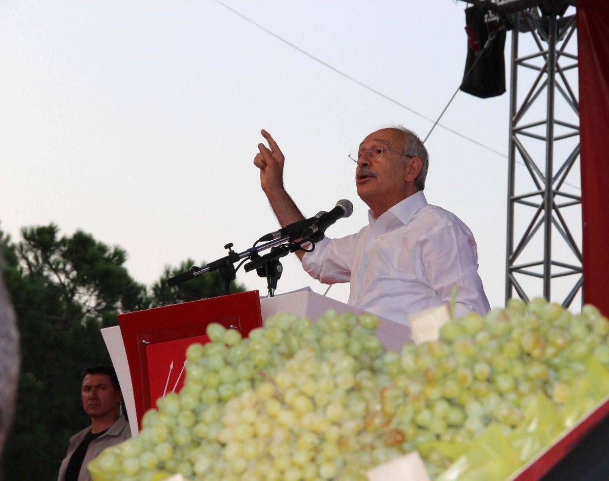 Kılıçdaroğlu\'ndan 4 Liralık Üzüme Tepki
