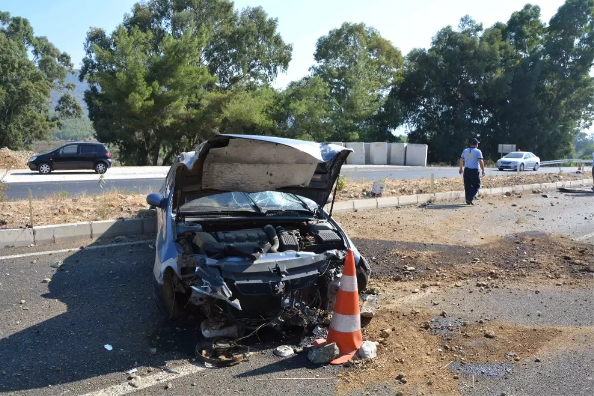 Muğla\'da Trafik Kontrolü Yapan Polise Otomobil Çarptı