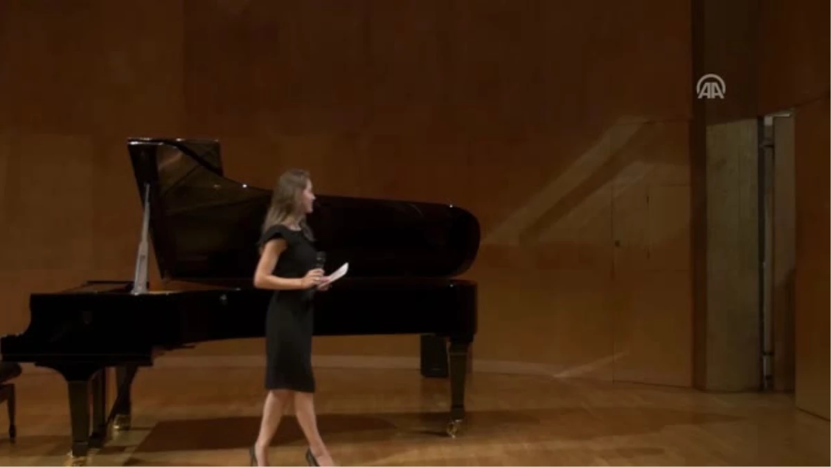Piyanist Gülsin Onay Konser Verdi