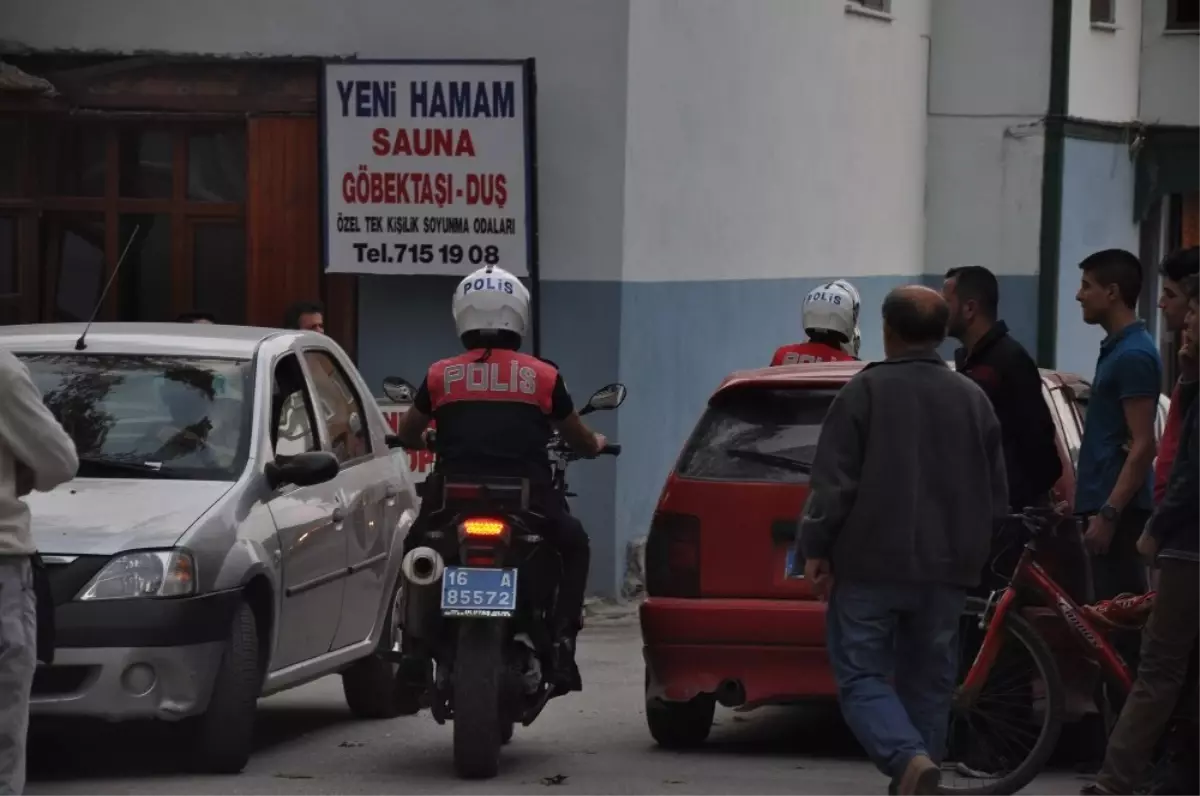 Polise Sopalı Saldırı: 10 Gözaltı