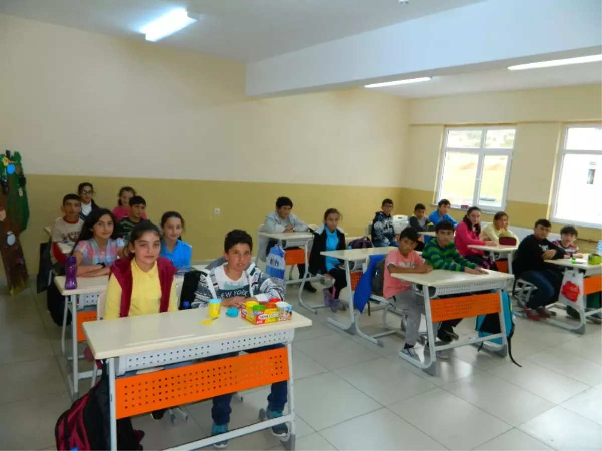 Posof\'ta Nüfus ile Birlikte Öğrenci Sayısı da Azaldı