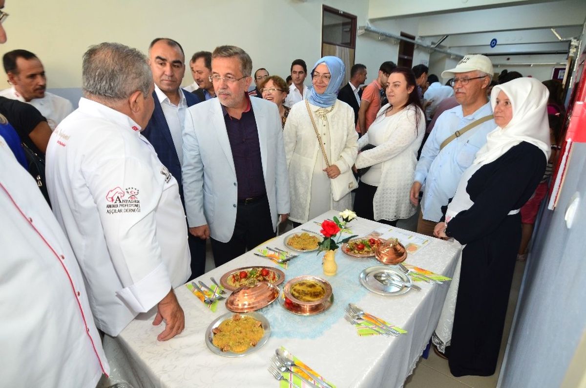 Pursaklar\'da Ödüllü Türk Mutfağı Yemek Yarışması