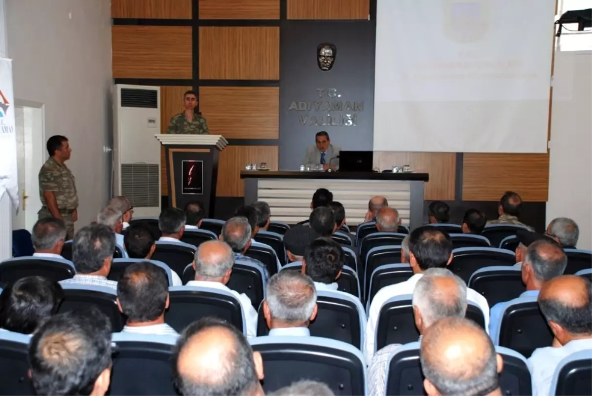 Vali Kalkancı, Köy Muhtarlarıyla Bir Araya Geldi