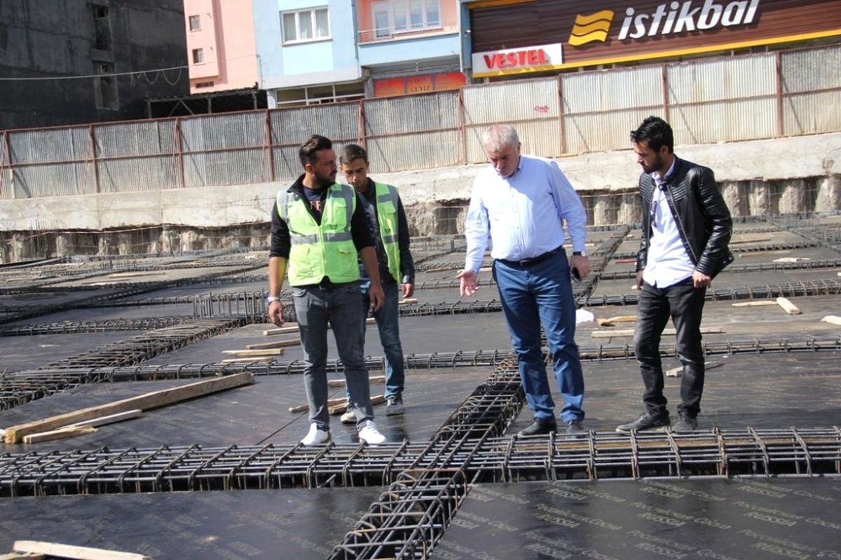 Başkan Memiş Otoparklarda İncelemelerde Bulundu