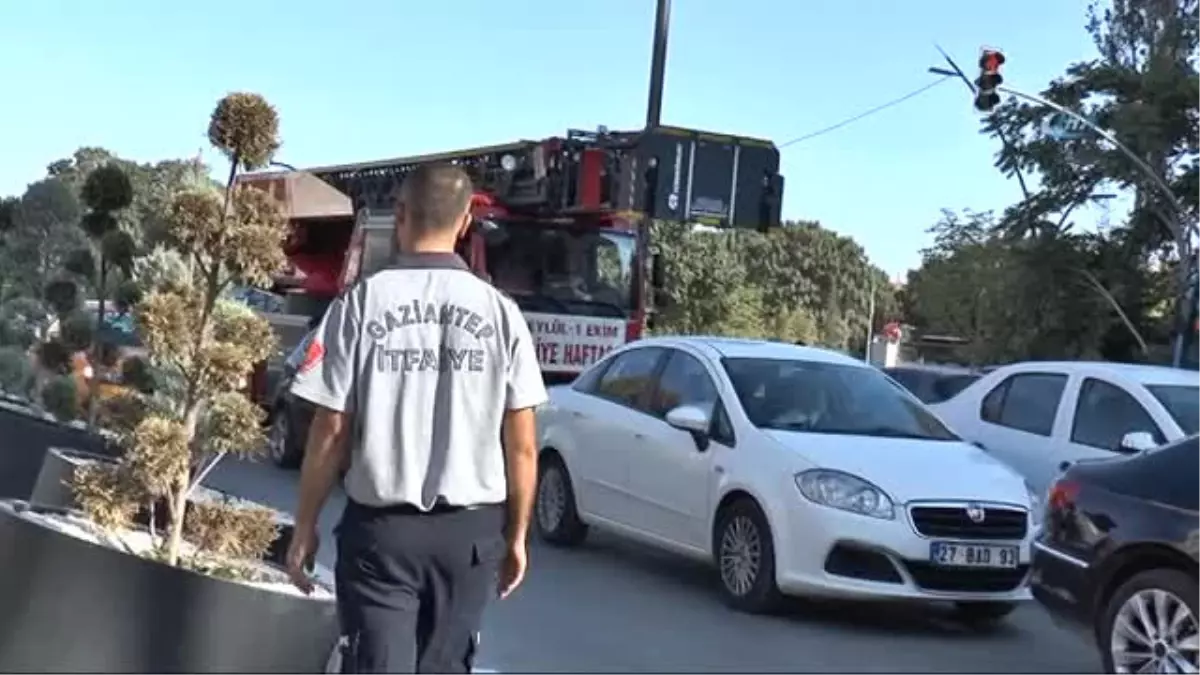 Belediye Çatısında İntihar Girişimi