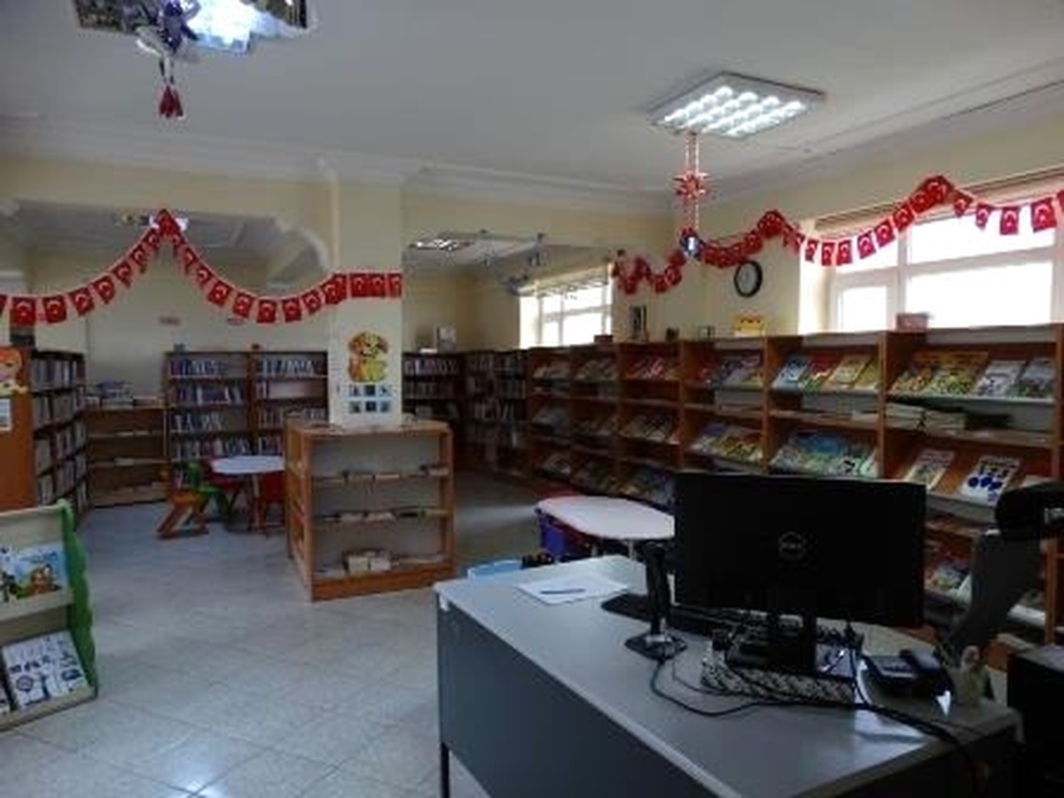 Bozüyük Halk Kütüphanesinden Okuyan Kazanacak