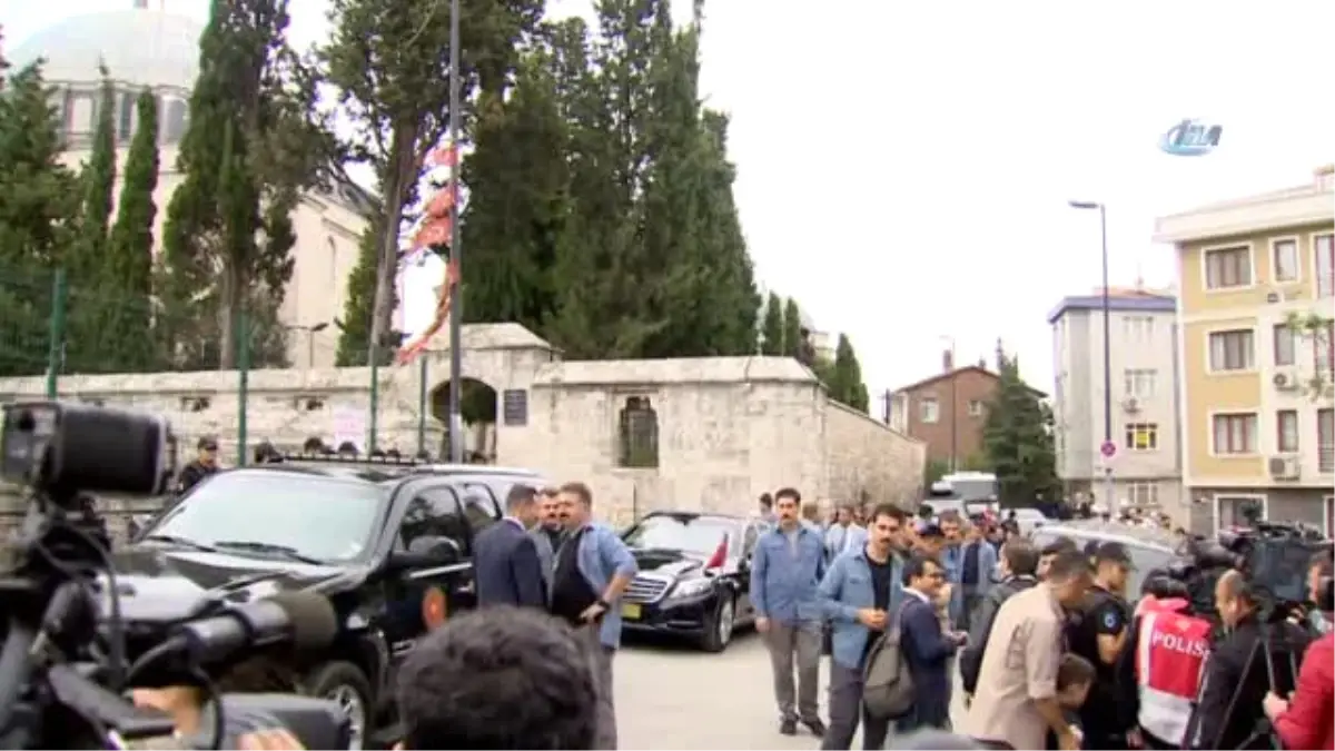 Cumhurbaşkanı Erdoğan, Cuma Namazını Yavuz Sultan Selim Camii\'nde Kıldı