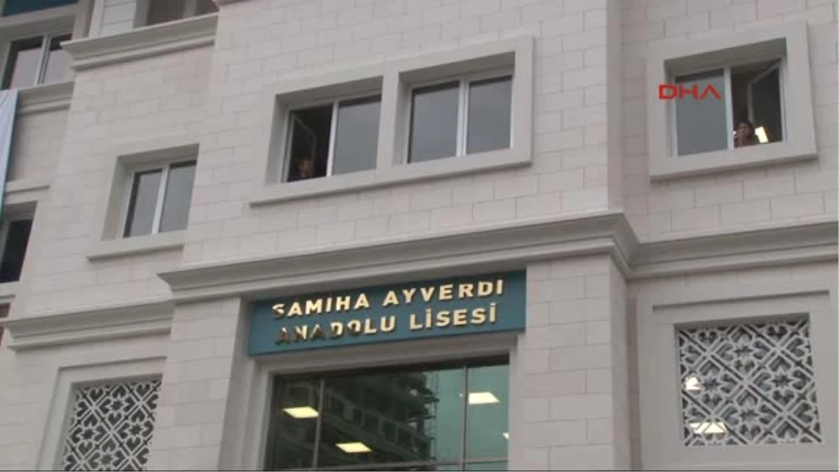 Cumhurbaşkanı Erdoğan Samiha Ayverdi Anadolu Lisesi\'nin Kurdele Kesim Törenine Katıldı