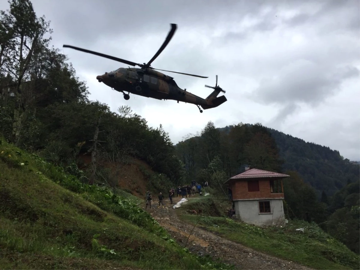 Heyelanda Yaralanan Anne Askeri Helikopterle Kurtarıldı