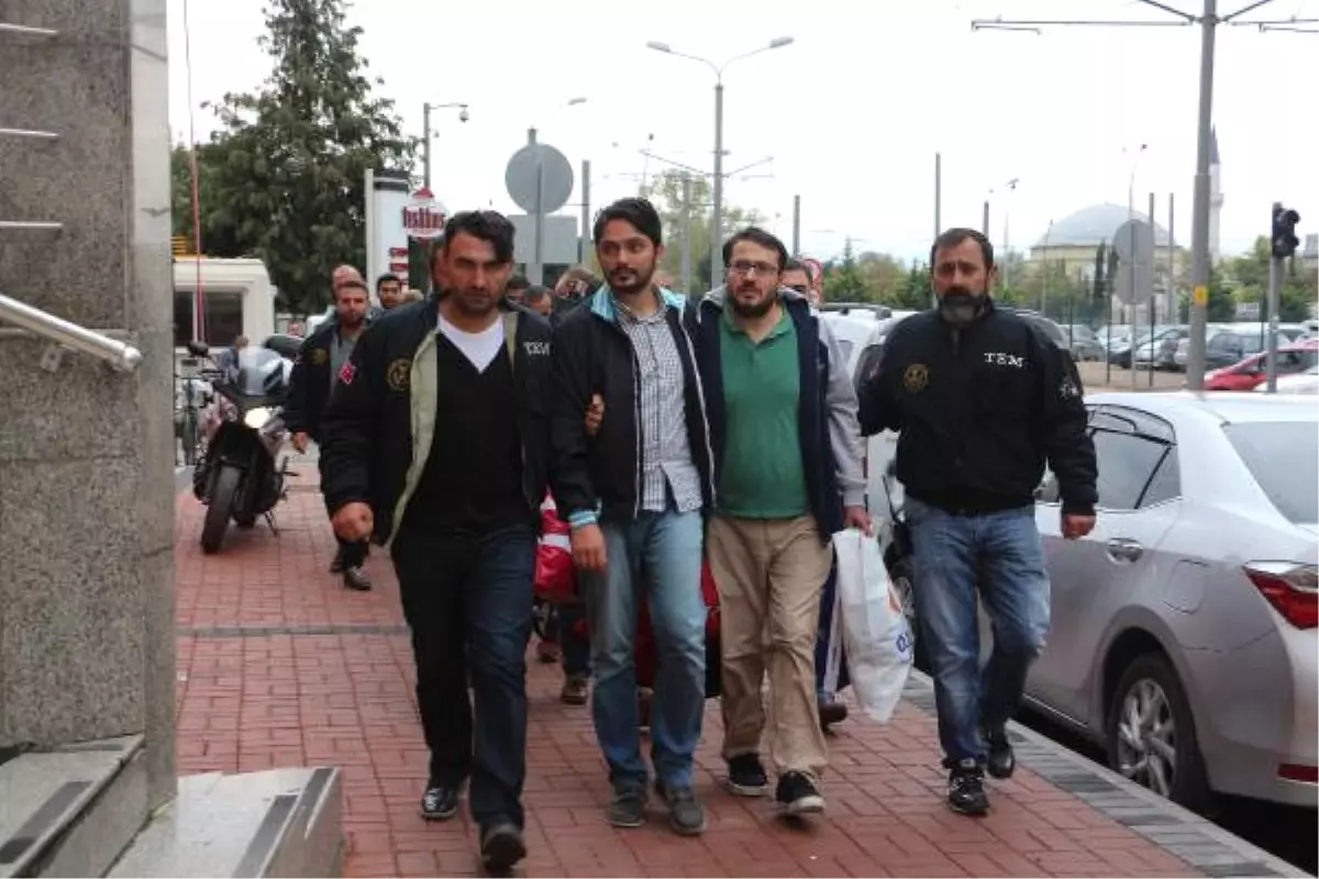 Kocaeli\'de Fetö Soruşturmasında 17 Kişi Adliyeye Sevk Edildi