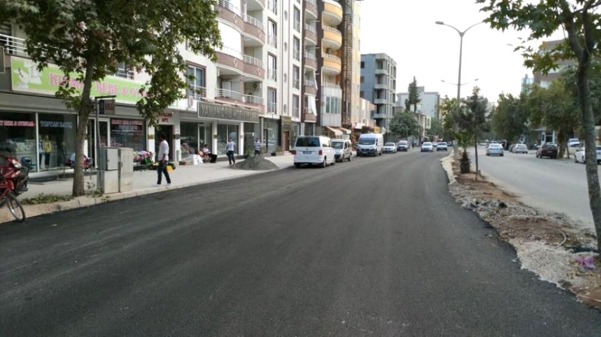 Sakarya Caddesinin 2. Etabı Asfaltlandı