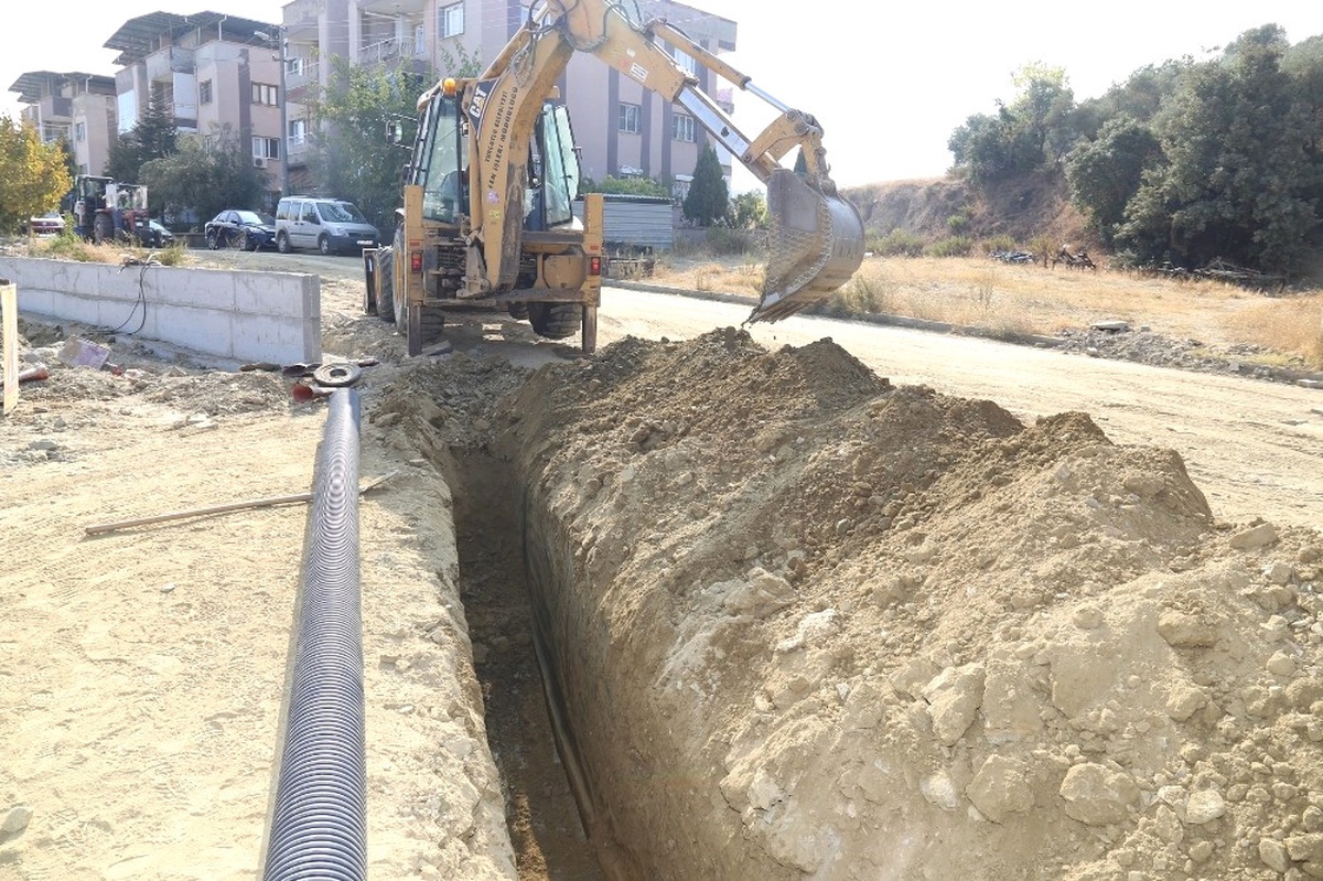 Spor Kompleksinde Peyzaj Çalışmaları Sürüyor