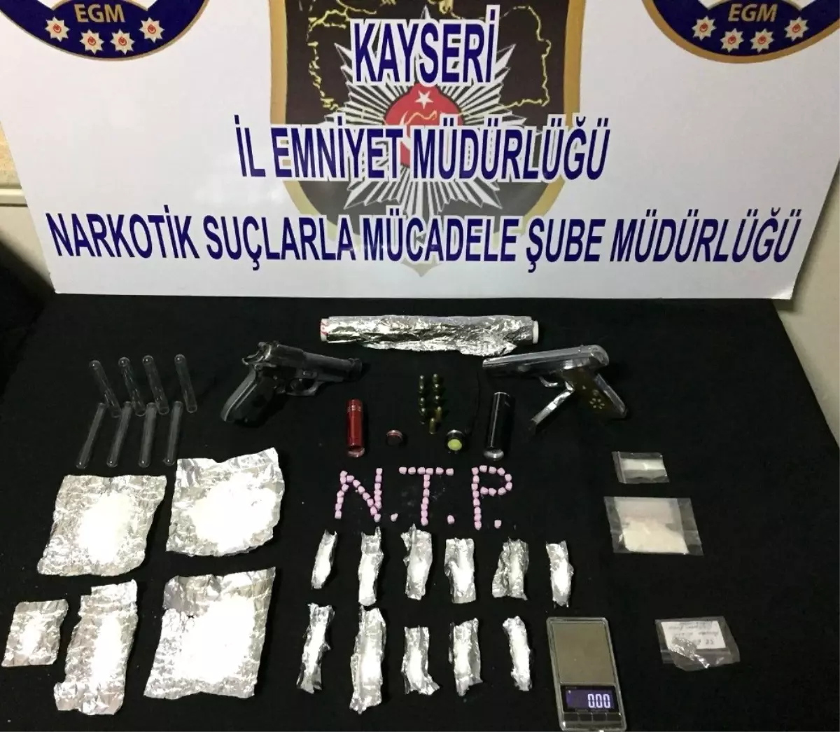 Uyuşturucu Tacirlerine Şafak Operasyonu: 10 Gözaltı