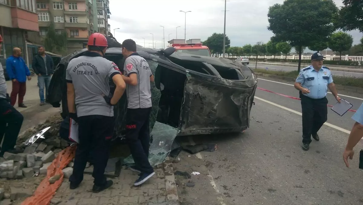 Zonguldak\'ta Trafik Kazası: 2 Yaralı