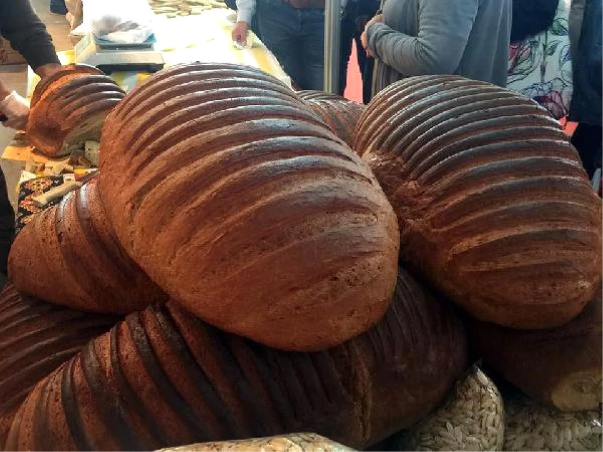 Zonguldak Tarım Fuarında 8 Kiloluk Taş Fırın Ekmeği