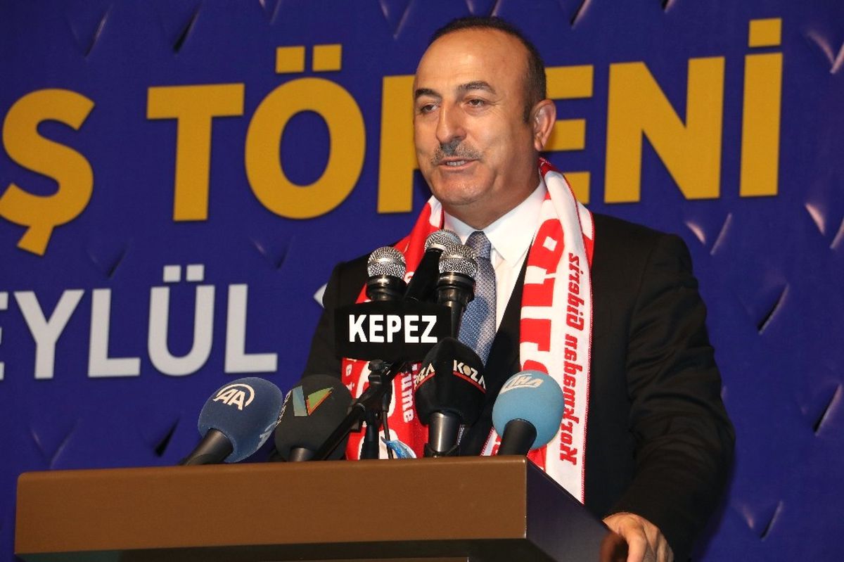 Bakan Çavuşoğlu: "Meksika\'ya İlk Kızılay Ulaştı"