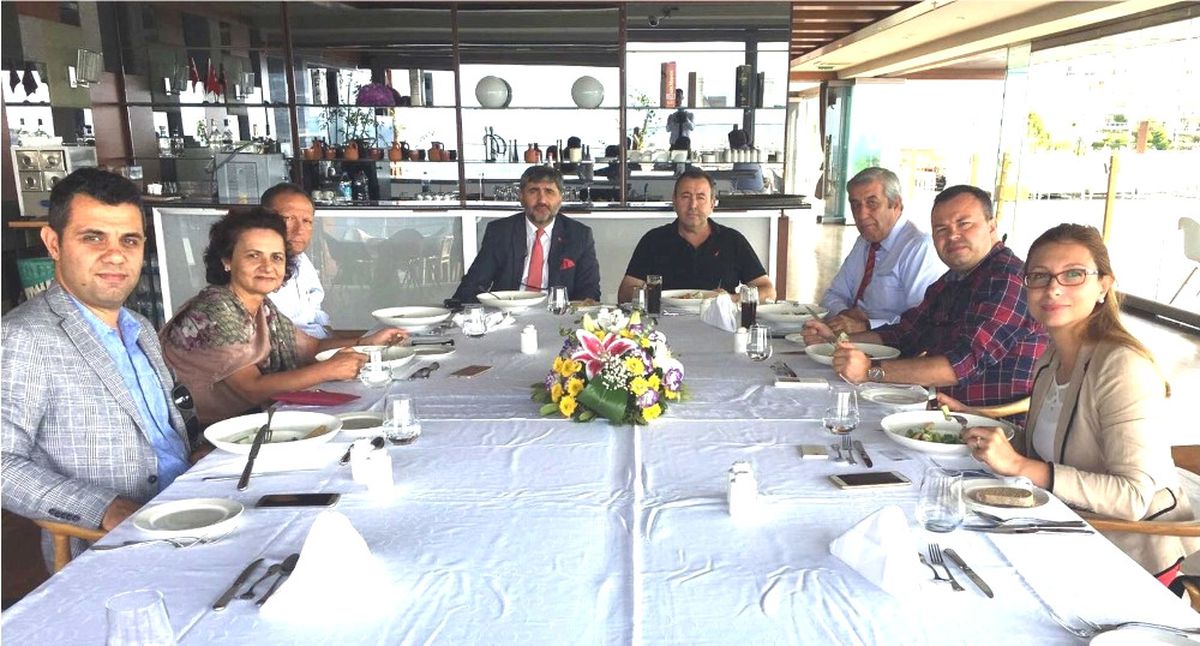 Hintli Acente ve Gazeteciler Kuşadası\'na Geliyor