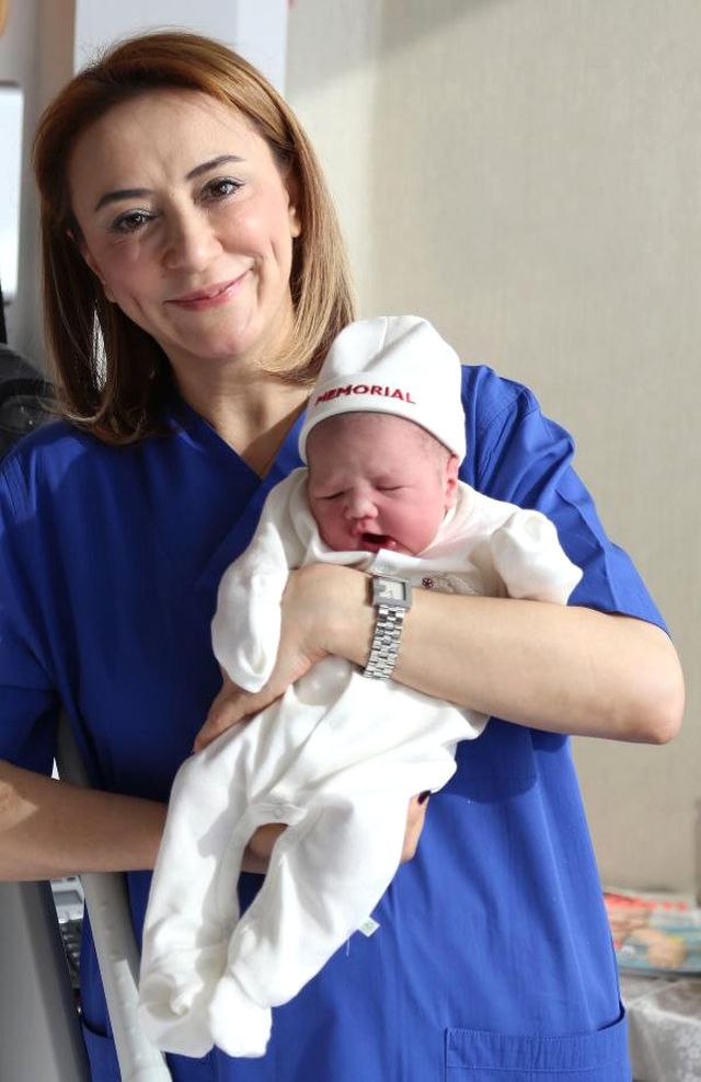 Prof. Dr. Aygül Demirol Tüp Bebek Tedavisinde Farklı