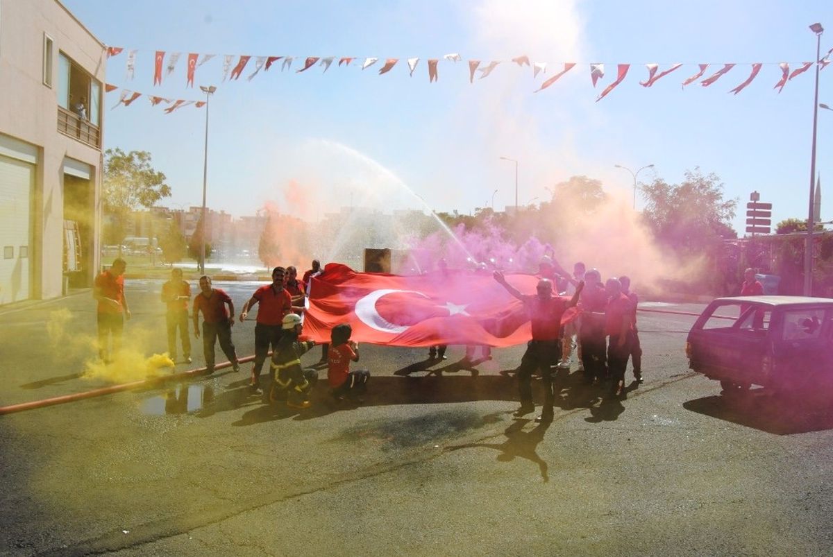 Şanlıurfa İtfaiyesinden Yangın Tatbikatı